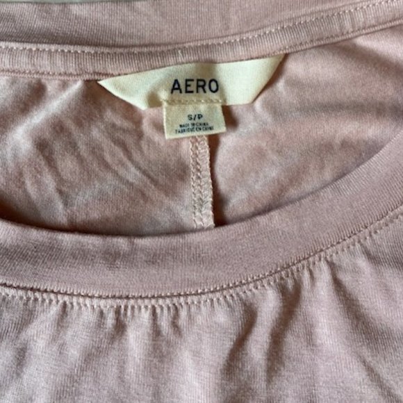 Aero (Aeropostale) T-shirt Size Small NWT - Picture 2 of 8